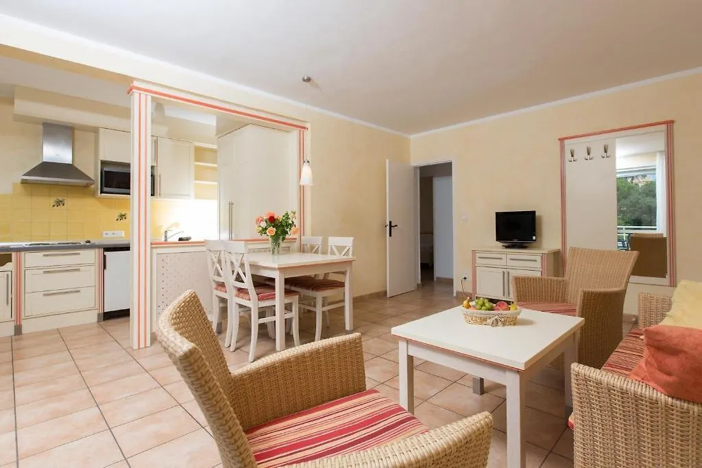 Residence Les Tourelles 3*, Sainte-Maxime France